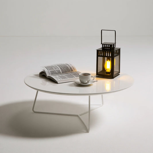 Table basse aux lignes épurées, coloris gris